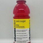 Vitaminwater Strawberry/Lemonade 591mL.