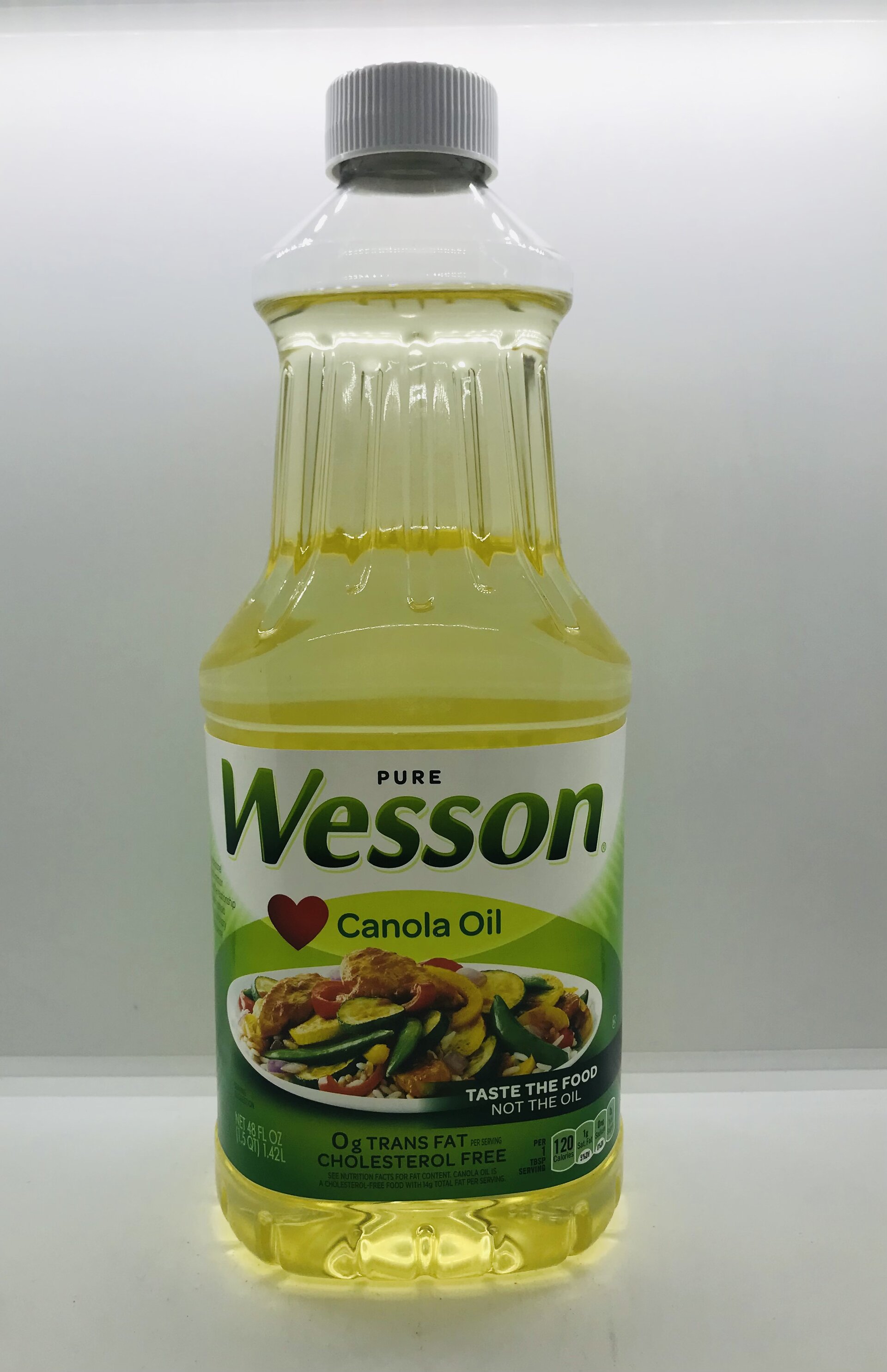 wesson-canola-oil-1-42l-gala-apple-grocery-and-produce