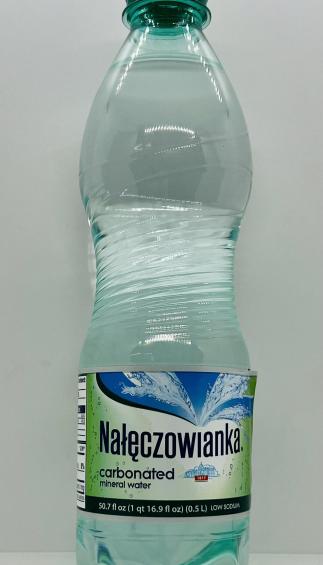 Naleczowianka Carbonated Mineral Water 0.5L.