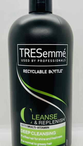 TRESemme Leanse & Replenish 900mL.