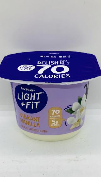 Dannon light + fit vanilla yogurt 150g.